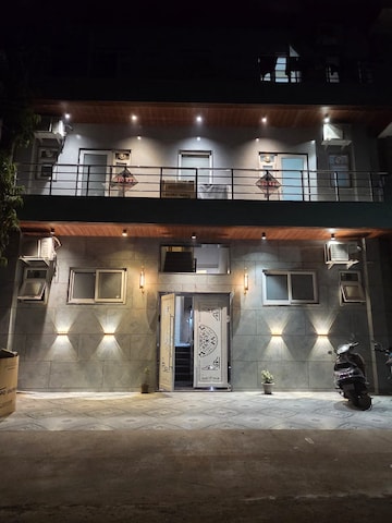 1 RK Builder Floor – Exterior View View at Ansal Sushant Apartments, Sushant Lok I - for Rent