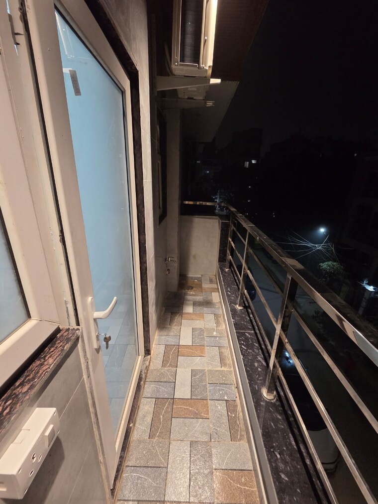 Balcony, ansal-sushant-apartments 1 RK 250 Sq.Ft. Builder Floor In Sushant Lok I Gurgaon 9507176