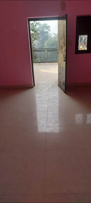 Room in 1 RK Apartment at Aadharshila Apartment, Sarita Vihar – for Rent