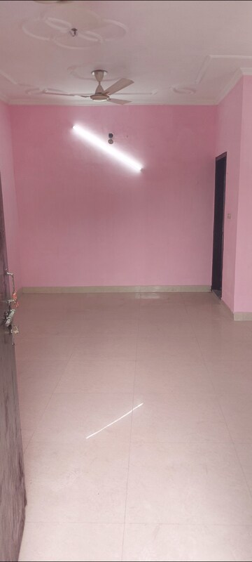 Room in 1 RK Apartment at Aadharshila Apartment, Sarita Vihar – for Rent