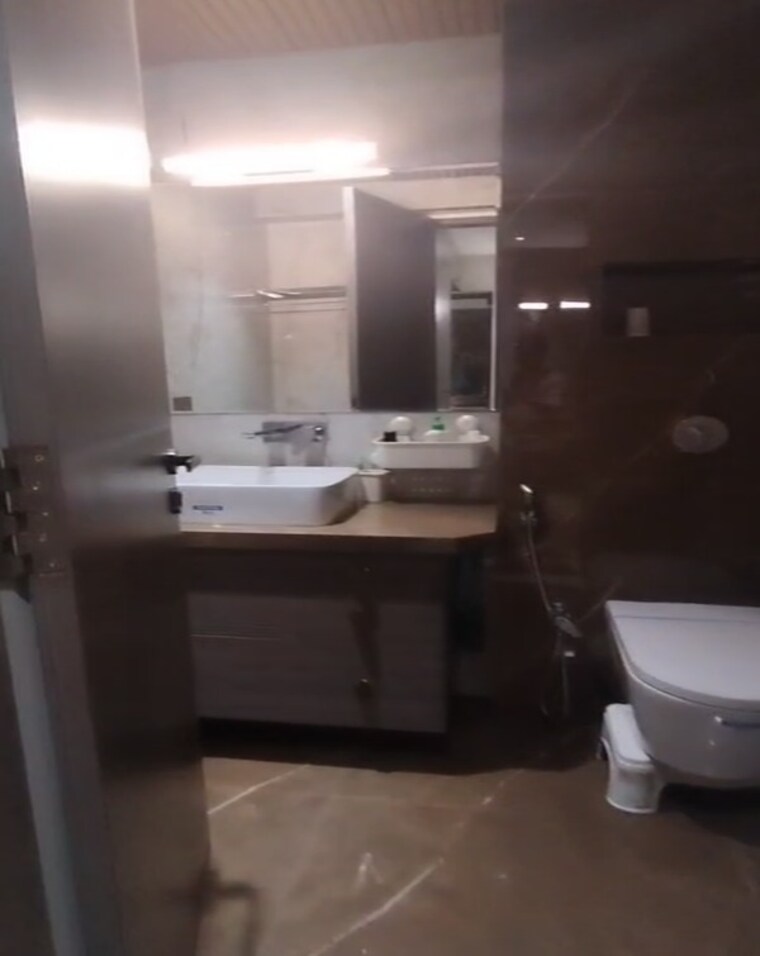 Bathroom, chembur 3 Bedroom 1560 Sq.Ft. Apartment In Chembur Mumbai 9507178