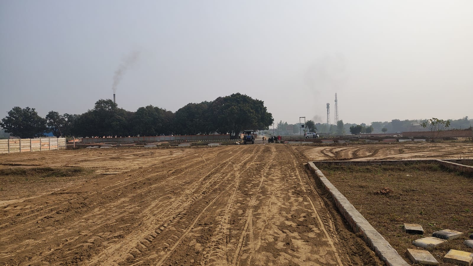 Plot For Sale in Mohanlalganj