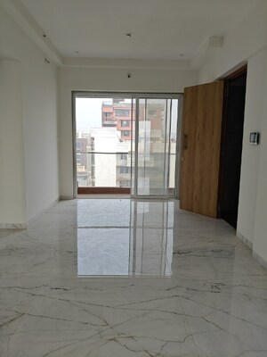 Room in 3 BHK Apartment at Chembur – for Sale