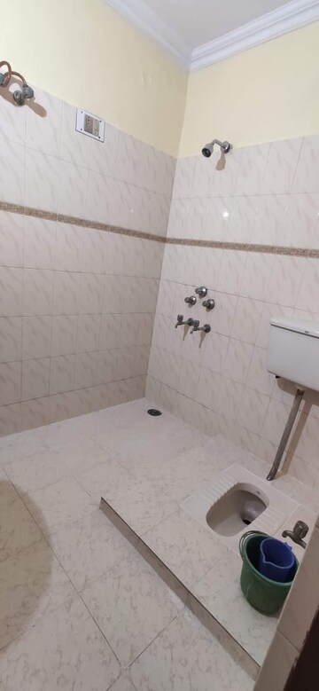 Bathroom in 2.5 BHK Independent House at Aliganj – for Rent