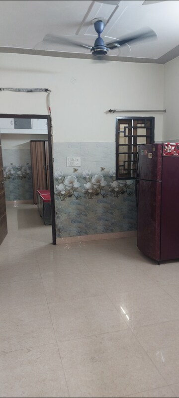 Room in 1 BHK Apartment at Aadharshila Apartment, Sarita Vihar – for Rent