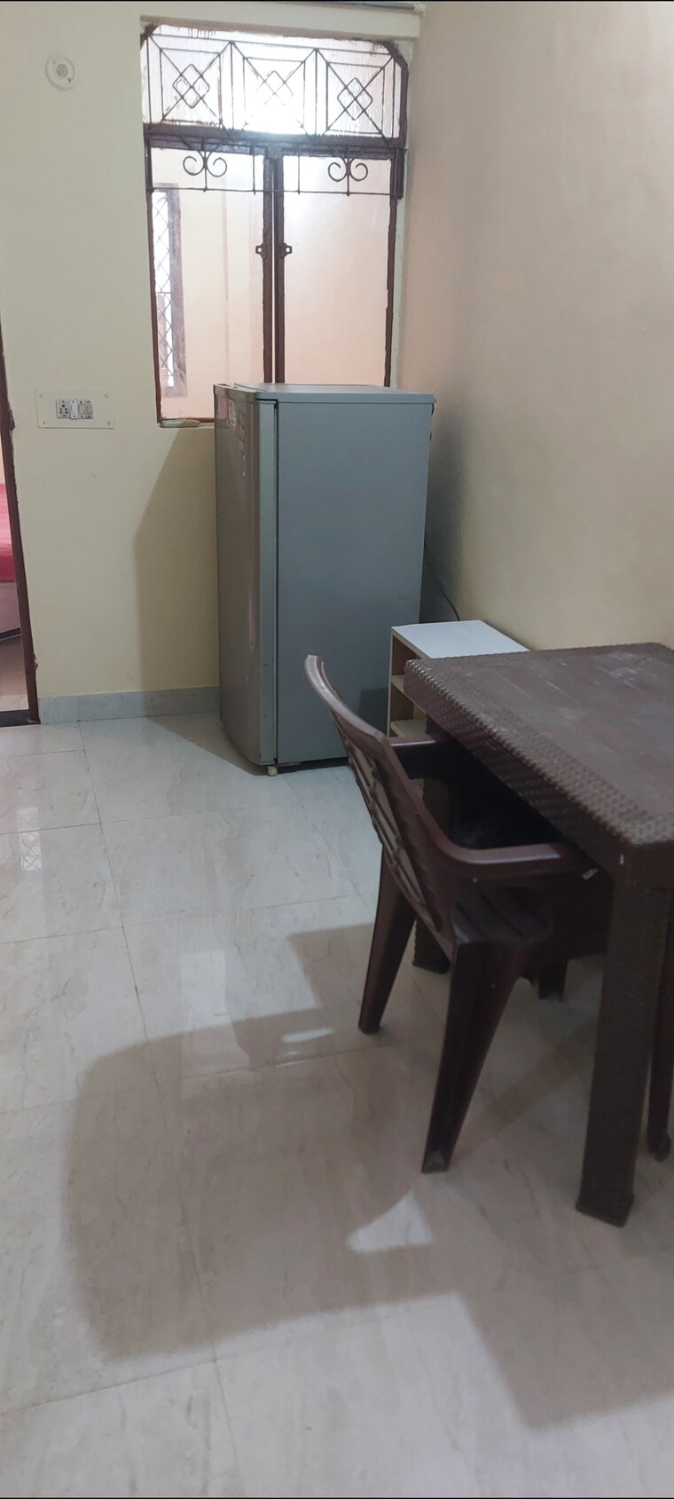 Room, aadharshila-apartment 1 Bedroom 350 Sq.Ft. Apartment In Sarita Vihar Delhi 9507233