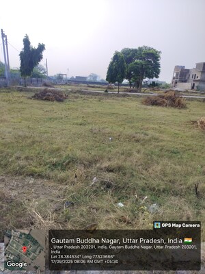 Plot Area in  Plot at Sector 27 Yamuna Expressway – for Sale