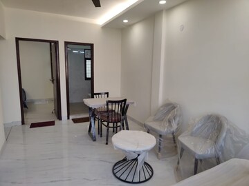 Living Room in 1 BHK Builder Floor at Vastu Apartments, Sector 55 – for Rent