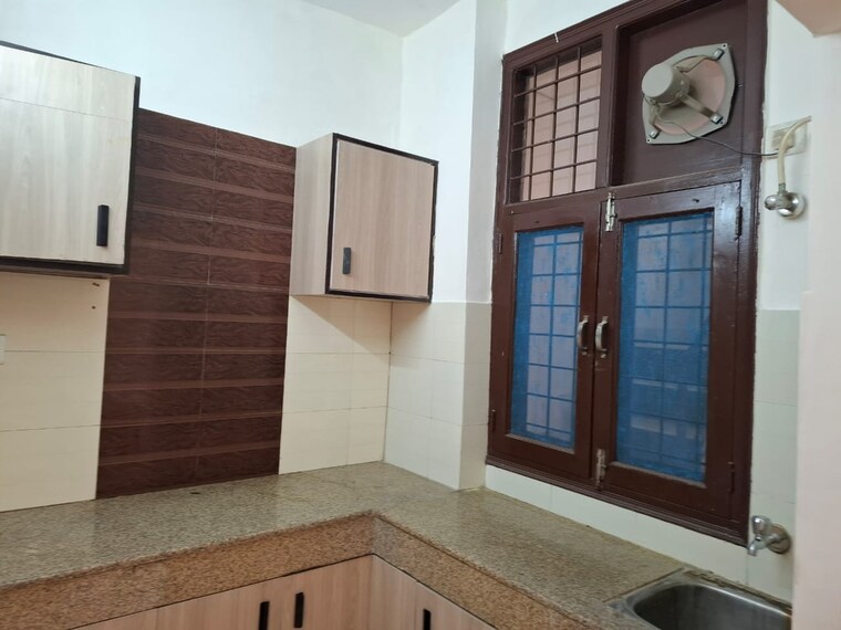Room, vastu-apartments 1 Bedroom 500 Sq.Ft. Builder Floor In Sector 55 Gurgaon 9507253