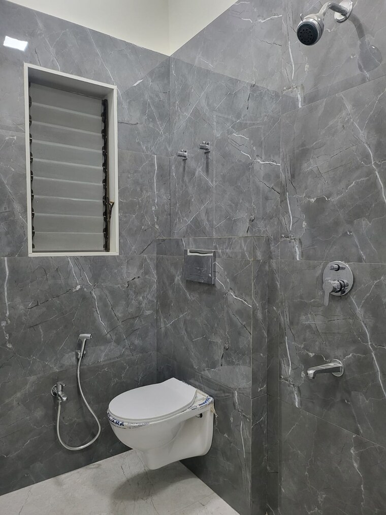 Bathroom, dosti-oak 2 Bedroom 595 Sq.Ft. Apartment In Kolshet Industrial Area Thane 9507272