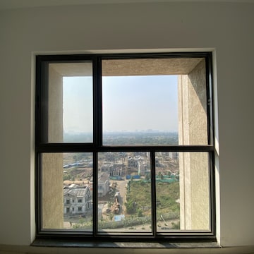 Room in 1 BHK Apartment at Lodha Palava Downtown, Taloja Bypass Road – for Rent