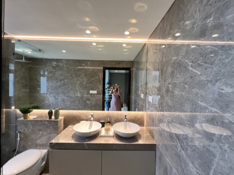 Bathroom, oberoi-maxima 3 Bedroom 1330 Sq.Ft. Apartment In Andheri East Mumbai 9507237