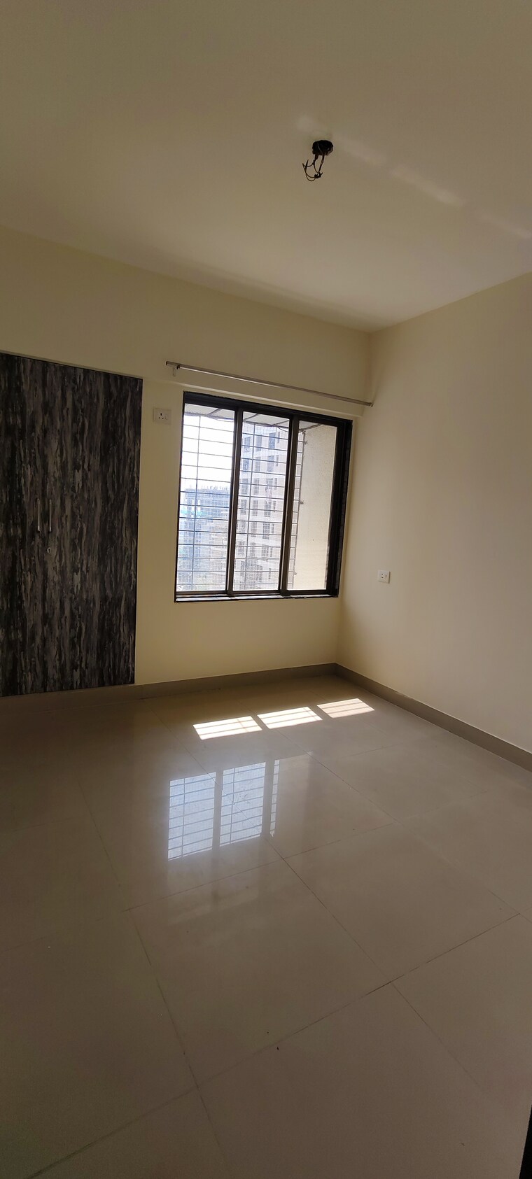 Bedroom, hubtown-gardenia 2 Bedroom 930 Sq.Ft. Apartment In Mira Road Thane 9507318