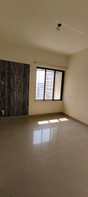Bedroom in 2 BHK Apartment at Hubtown Gardenia, Mira Road – for Rent