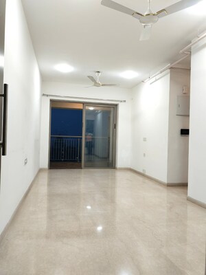 2 BHK Apartment For Rent in Kalpataru Paramount, Kapur Bawdi