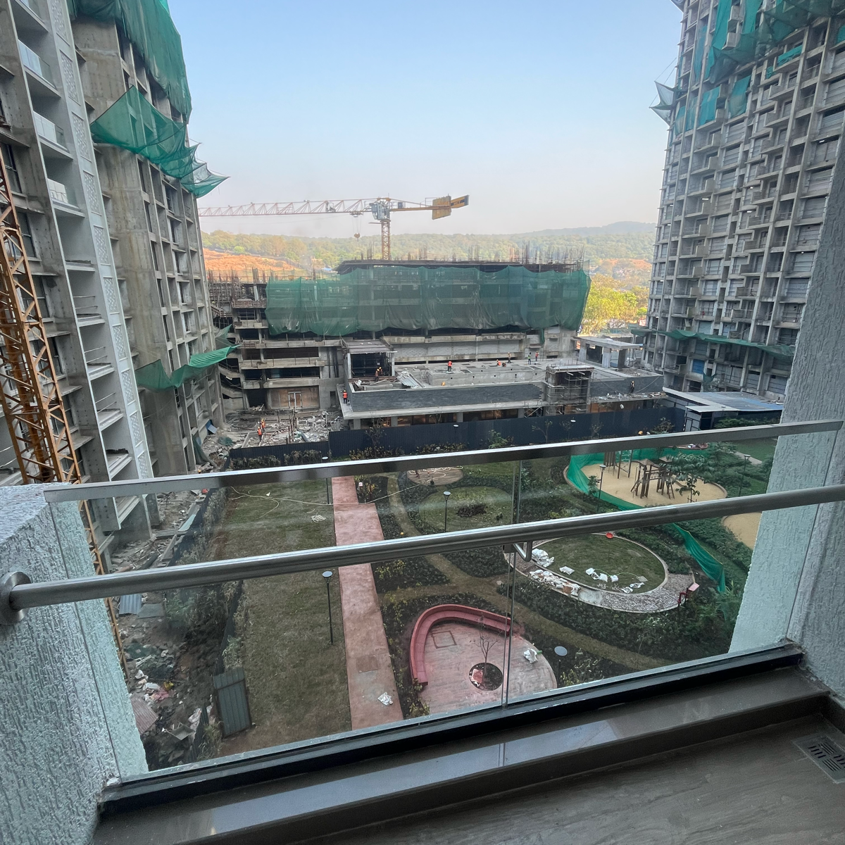 2 BHK + Extra Room Apartment For Rent in Lodha Woods