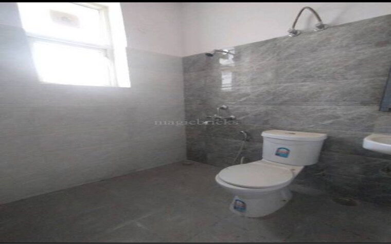 Bathroom, sector 84 3 Bedroom 1650 Sq.Ft. Builder Floor In Sector 84 Gurgaon 8872540