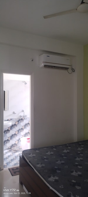 Room in 2 BHK Apartment at Pavani Laxmi Nivas, Madhapur – for Rent