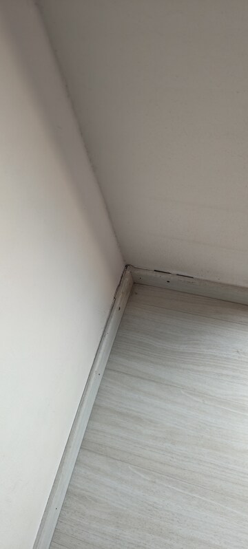 Room in 2 BHK Apartment at Hiranandani Highland, Powai – for Rent