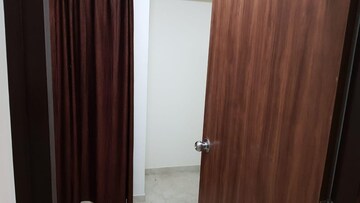  1.5 BHK Apartment at Lodha Amara, Kolshet Road – for Sale