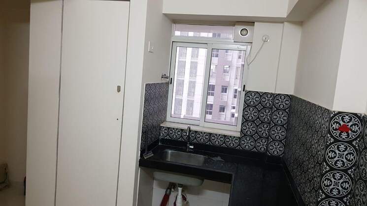 Kitchen, lodha-amara 1.5 Bedroom 580 Sq.Ft. Apartment In Kolshet Road Thane 9507418