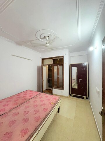 1 BHK Builder Floor For Rent in Chattarpur