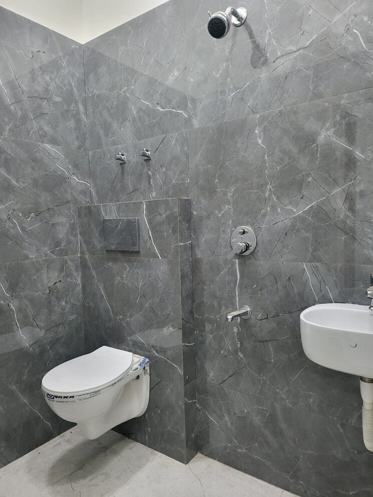 Bathroom, hiranandani-astra 2 Bedroom 1040 Sq.Ft. Apartment In Ghodbunder Road Thane 9507443