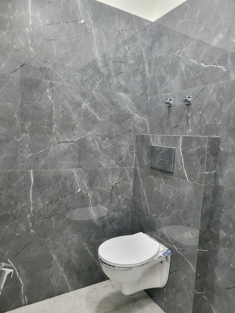 Bathroom, hiranandani-astra 2 Bedroom 1040 Sq.Ft. Apartment In Ghodbunder Road Thane 9507443