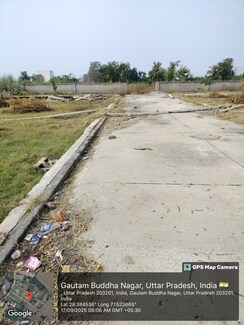 Plot For Sale in Sector 27 Yamuna Expressway