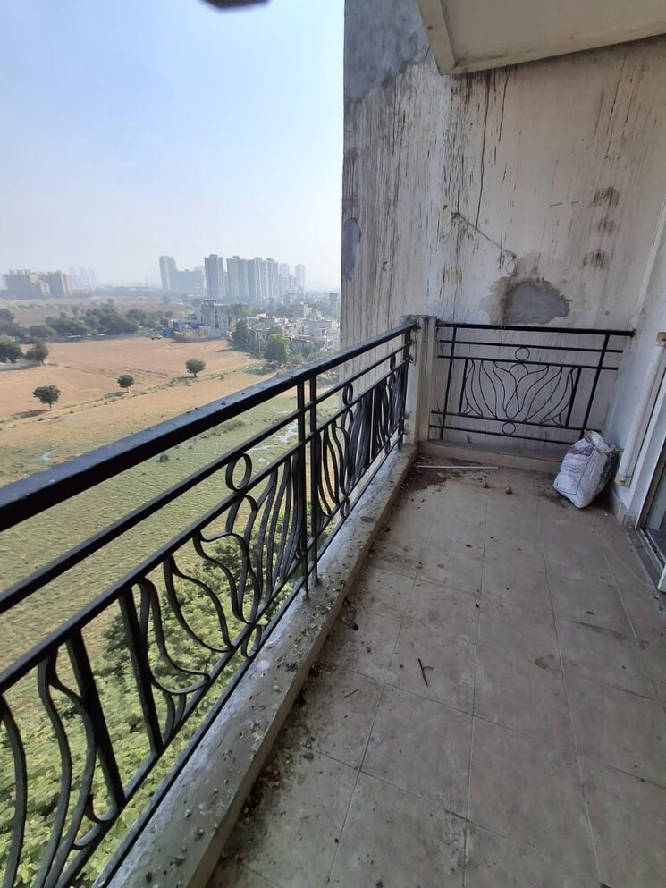 Balcony, dlf-new-town-heights-town-houses 3.5 Bedroom 1930 Sq.Ft. Apartment In Sector 86 Gurgaon 9507466