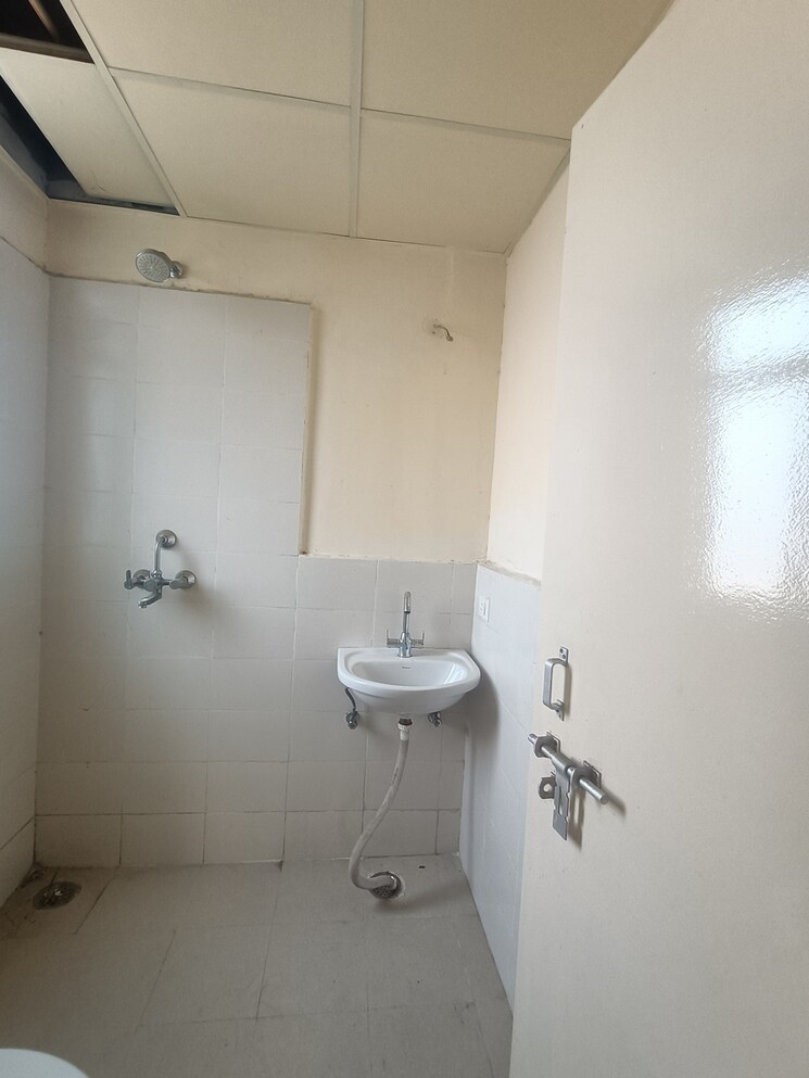 Bathroom, conscient-habitat-78 2 Bedroom 585 Sq.Ft. Apartment In Sector 78 Faridabad 9507478