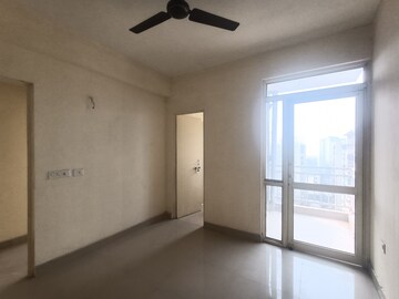Room in 2 BHK Apartment at Conscient Habitat 78, Sector 78 – for Sale