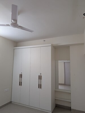 Room in 4 BHK Apartment at Sare Home, Sector 92 – for Rent