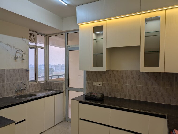 Kitchen, sare-home 4 Bedroom 2300 Sq.Ft. Apartment In Sector 92 Gurgaon 9507490