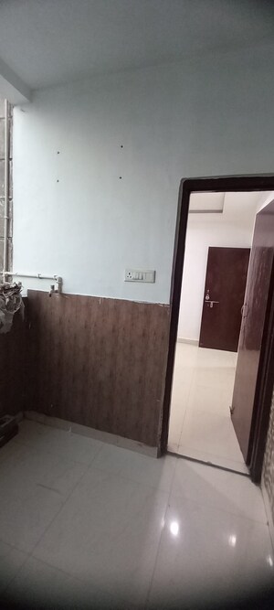 Bathroom in 2 BHK Apartment at Mowa – for Rent