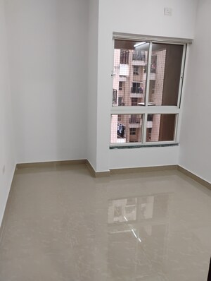 Room in 2 BHK Apartment at DB Realty Orchid Ozone, Ketkipada – for Rent