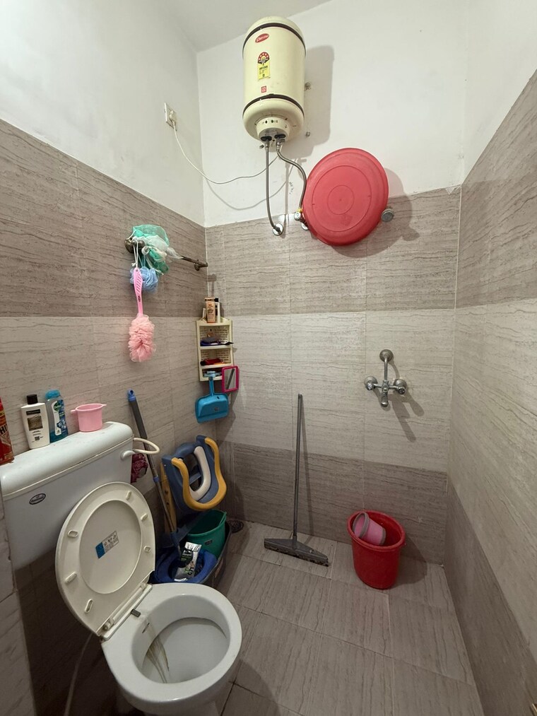 Bathroom, dhakoli 2 Bedroom 1332 Sq.Ft. Apartment In Dhakoli Zirakpur 9507547