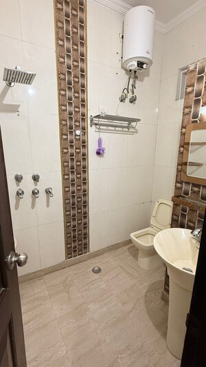 Bathroom in 2 BHK Builder Floor at Pitampura – for Rent