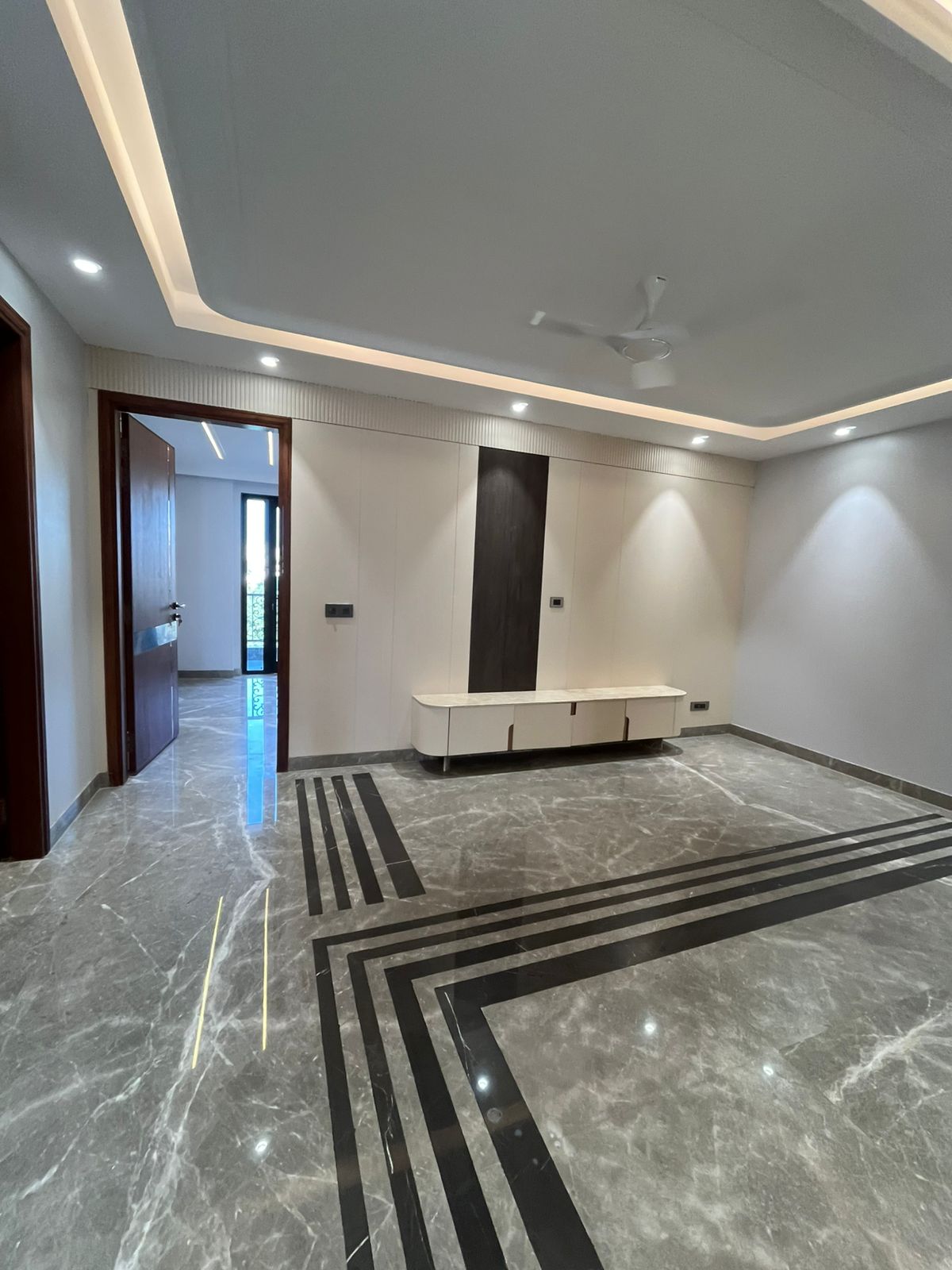 4 BHK + Servant Room Builder Floor For Rent in Ansal Sushant Lok I