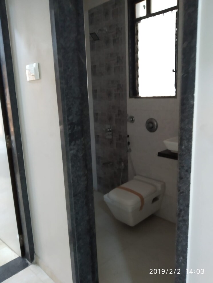 Bathroom, giriraj-chs-naupda 1 Bedroom 600 Sq.Ft. Apartment In Naupada Thane 9507594