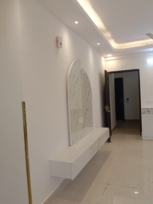 Building Lobby in 2 BHK Apartment at Signature Global Prime, Sector 63a – for Rent