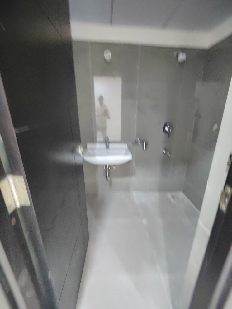 Bathroom, rajapushpa-provincia 3 Bedroom 1715 Sq.Ft. Apartment In Narsingi Hyderabad 9507605