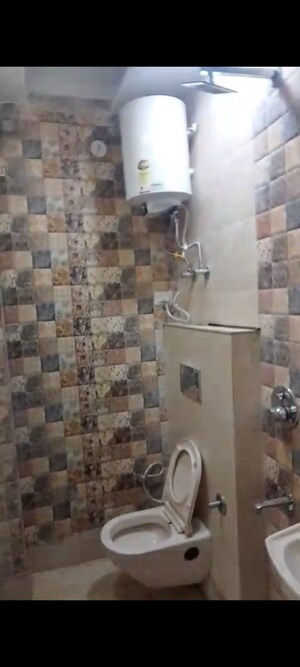 Bathroom in 1 BHK Builder Floor at Rohini Sector 7 – for Rent