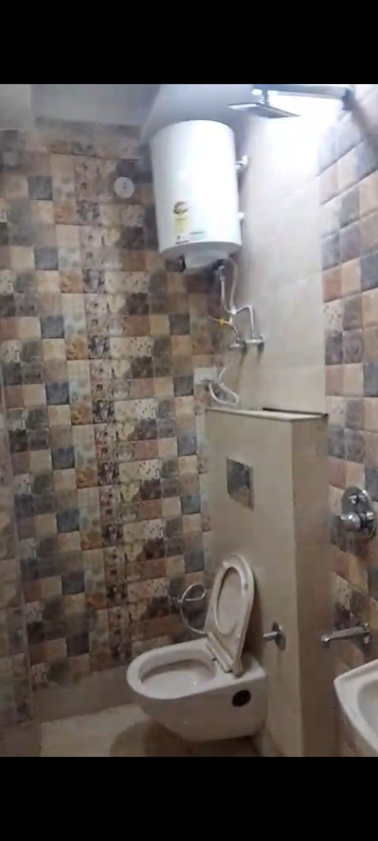 Bathroom, rohini sector 7 1 Bedroom 32 Sq.Mt. Builder Floor In Rohini Sector 7 Delhi 9507601