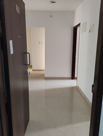 Furnished Amenities in 2 BHK Apartment at DB Orchid Ozone, Dahisar East – for Rent