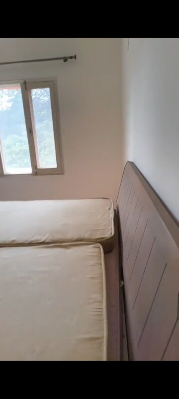 Furnished Amenities in 3 BHK Apartment at City Heights, Sector 39 – for Sale