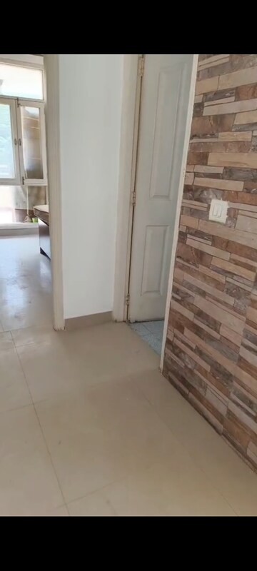 Room in 3 BHK Apartment at City Heights, Sector 39 – for Sale