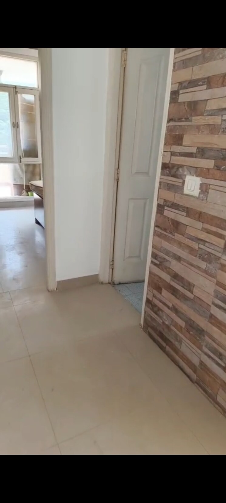 Room, city-heights 3 Bedroom 1800 Sq.Ft. Apartment In Sector 39 Gurgaon 9507652