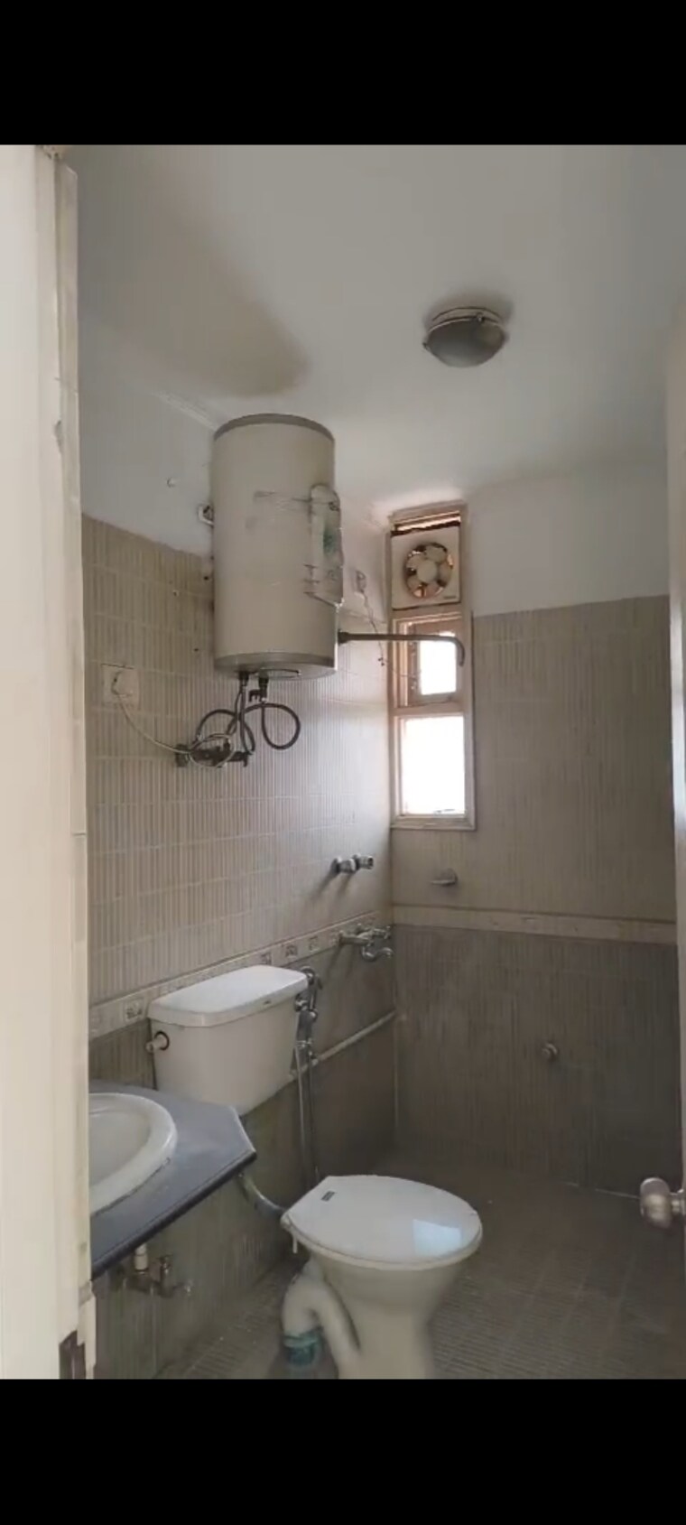 Bathroom, city-heights 3 Bedroom 1800 Sq.Ft. Apartment In Sector 39 Gurgaon 9507652