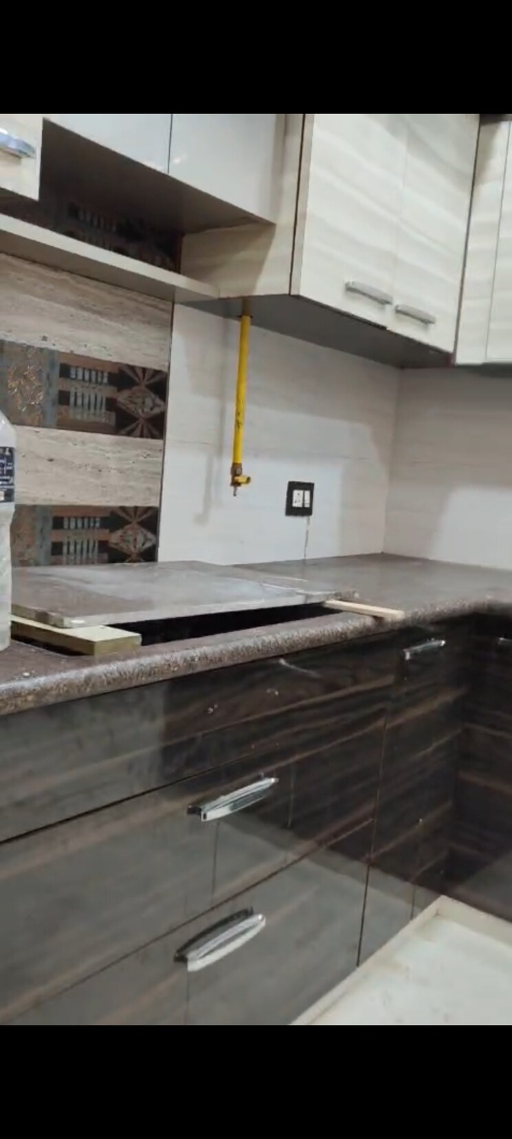 Kitchen, pitampura 3 Bedroom 1500 Sq.Ft. Builder Floor In Pitampura Delhi 9507661